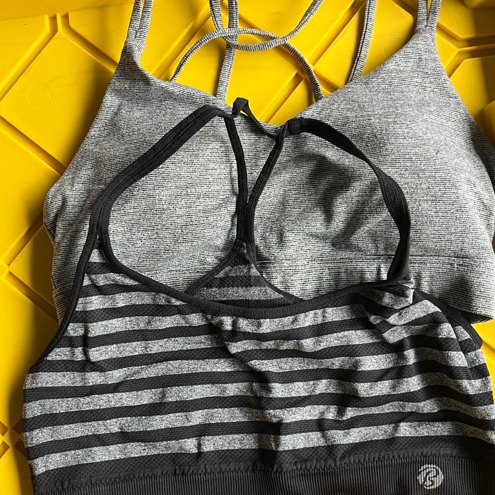 Sports Bras
Size Small